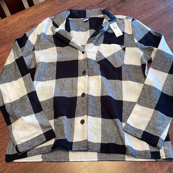 Old Navy plaid pajama top - Picture 6 of 11